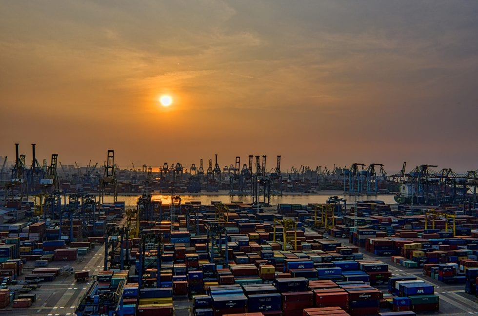why-importers-should-want-fob-fob-cif-what-are-the-differences/