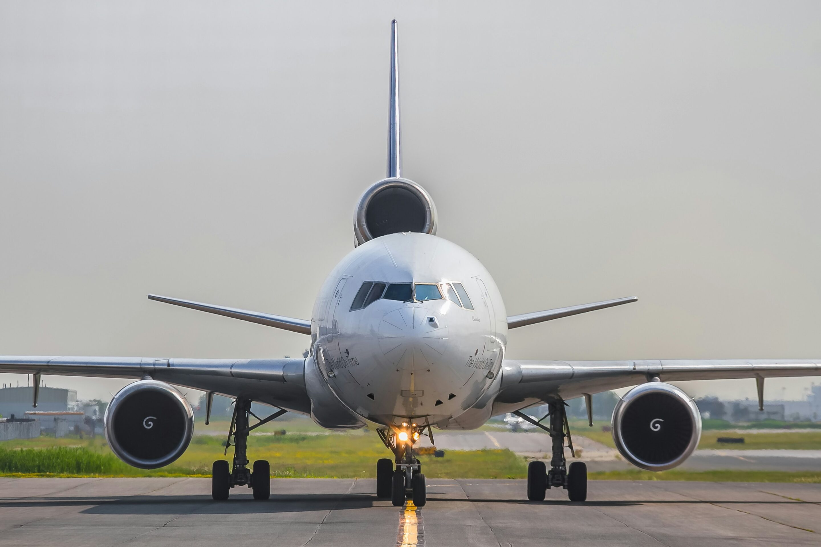 air cargo plane